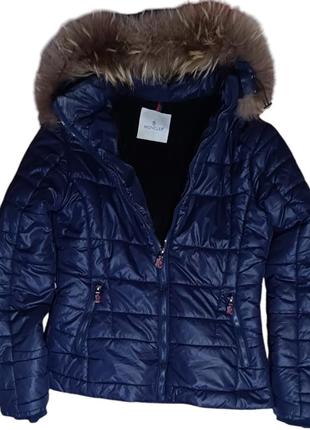 Зимова жіноча куртка moncler