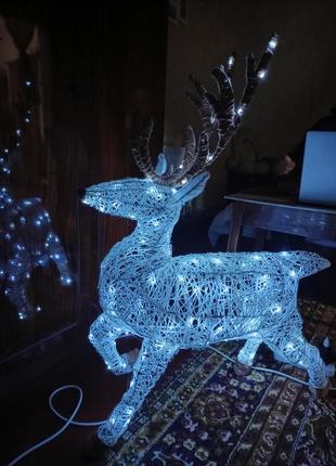 Новогодний олень