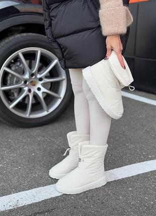 Дутики женские зимние