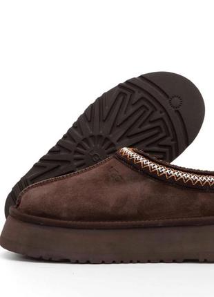 Угги уггі угг UGG Classic Femme Mini Tronchetti neri con zeppa nascosta