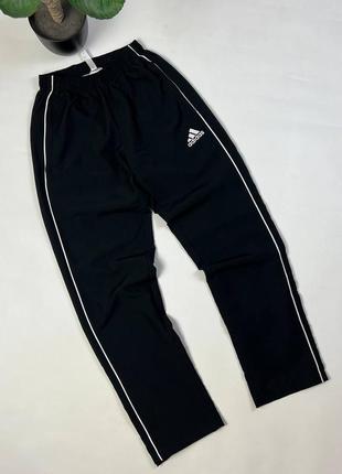 Спортивные штаны adidas