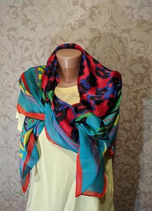 Шелковистый платок: полиэстер