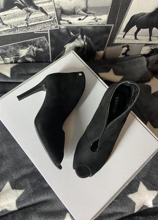 Туфли босоножки из итальянской замши