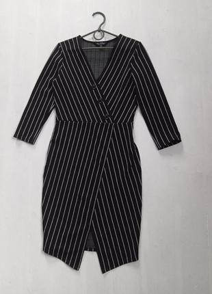 Красивое платье в полоску, полосатое платье, платье-карандаш