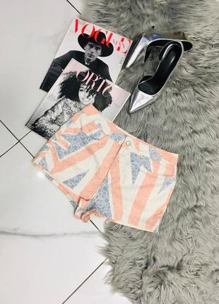 Джинсовые шорты принт флаг topshop
