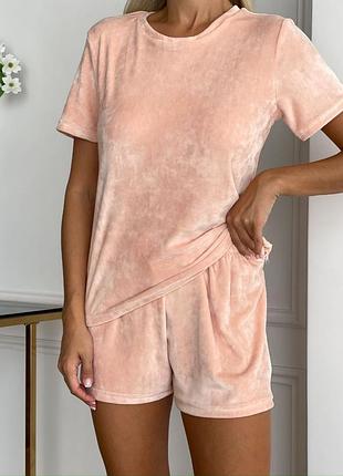 Уютная велюровая пижама футболка и шорты женский домашний комплект