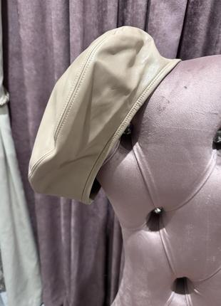 Дешево!!! берет кожаный!!!