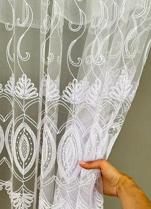 Фатиновый тюль с кордовой вышивкой