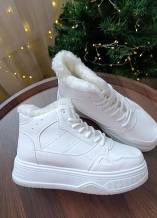 Кроссовки зимние ботинки женские