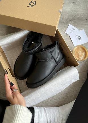 Женские сапоги ugg ultra mini black leather