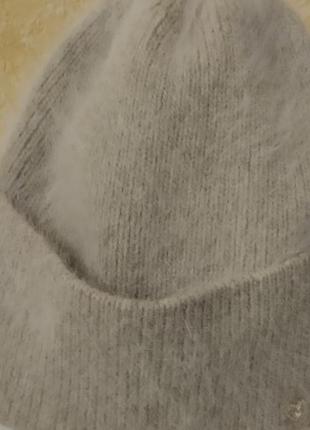 Шапка классическая, аккуратная