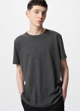 Футболка uniqlo (465187)
