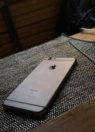 Айфон 6s,64gb есть осколок на экране