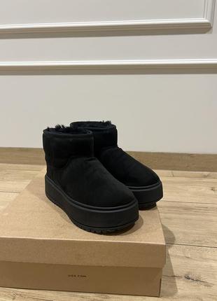 Угги bershka
