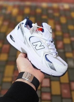 Женские кроссовки colaboración entre Action Bronson y New Balance