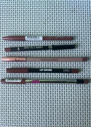 Лот крутих  відтінків олівців для губ