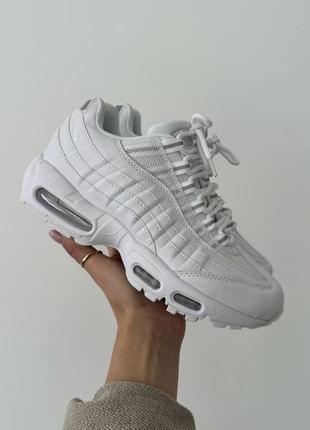 Кроссовки Undefeated Nike Air Max 97 UCLA Clothing Outfits to Match