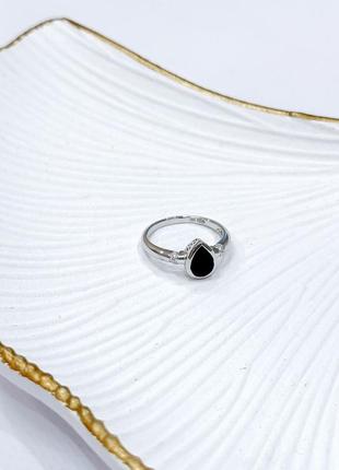 Кольцо серебро с сапфиром 1.757ct, фианитами (17см)