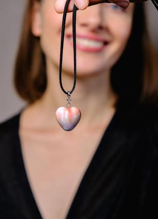 Фарфоровая подвеска сердце ручной лепки в розовом цвете