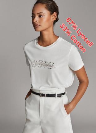 Модна ліоцелова футболка білого кольору з принтом massimo dutti made in morocco
