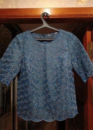 Дуже гарна блуза,з люрексом.