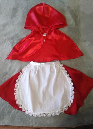 Новогодний костюм красивой шапочки