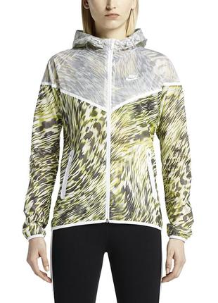 Женская ветровка nike tech hyperfuse windrunner
оригинал