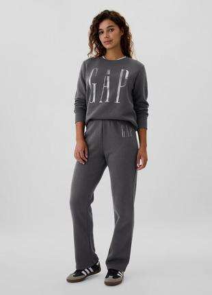 Стильный утеплённый спортивный костюм gap гэп