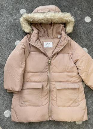 Zara пуховик 110 размер