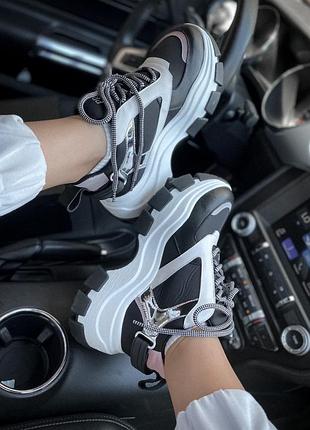 Женские кроссовки prada  black white