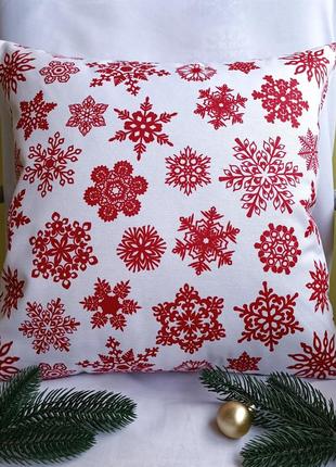 Новогодняя наволочка 40*40 со снежинками из плотной ткани