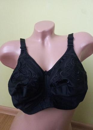 Бюстгальтер мягкий 90в