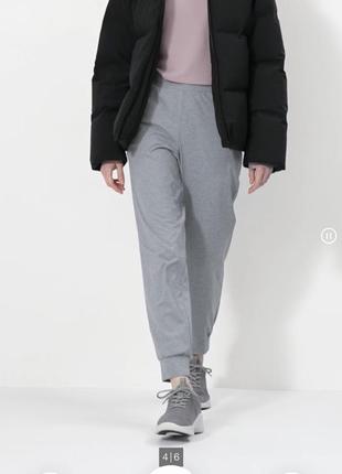 Тонкі спортивки uniqlo ultra stretch airism5 фото