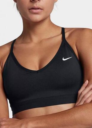 Спортивний топ nike з чашками