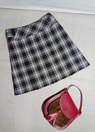 Юбка шотландка мини со складками черного и белого цвета, принт клетка размер l xl недорого