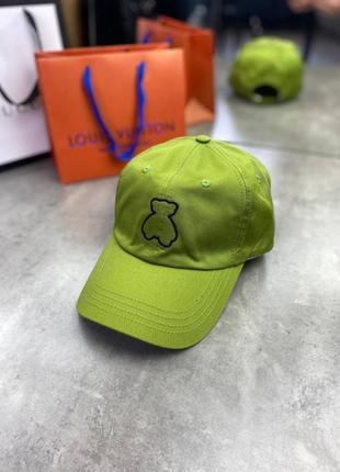 Зеленая кепка принт медвежонок 44779