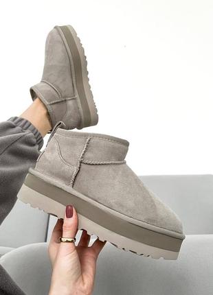 Жіночі зимові сірі ugg classic ultra mini platform light grey premium / уггі угі угг утеплені хутром / угг натуральні овчина / угги  натуральные