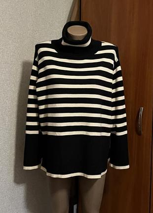 Красивая кофта свитер с хомутом nuna lie