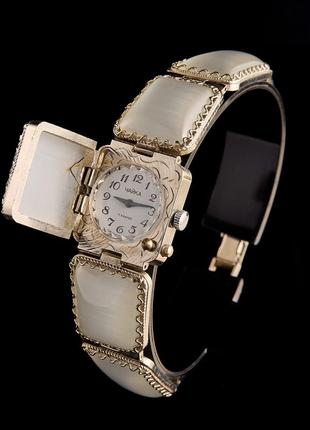 Часы женские механические «чайка»
