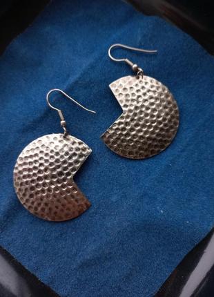 Сережки з тисненням