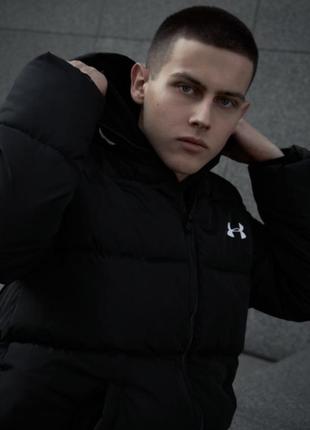 Куртка зимняя черного цвета under armour Hooded на пуху
