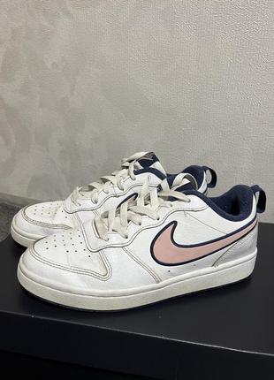 Кроссовки nike court