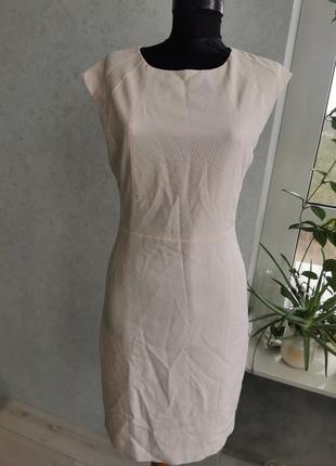 Сукня-футляр