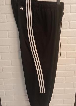 Спортивные штаны adidas