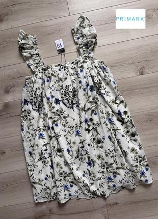 Повітряне коротке плаття на бретелях з оборками у квітковий принт primark