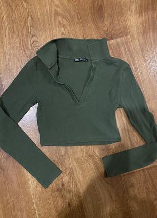 Кпоп топ в рубчик длинным рукавом с вырезом /лонгслив укороченный zara