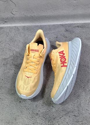 Кроссовки hoka one one carbon x2 беговые спортивные speedgoat challenger atr 4 bondi 6