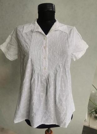 Біла ніжна блуза жіноча