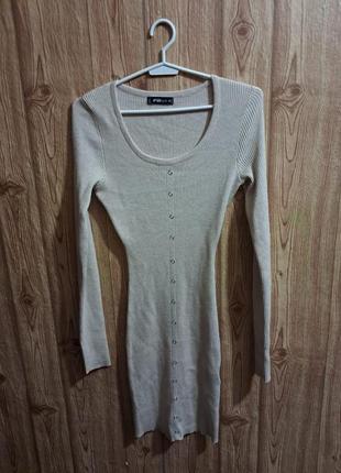 Платье в рубчик размер 38