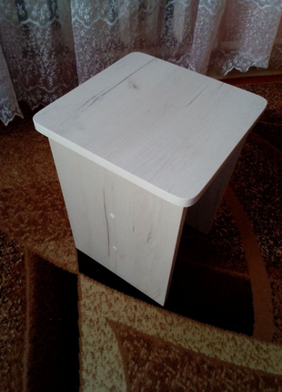 Продам кухонні табуретки